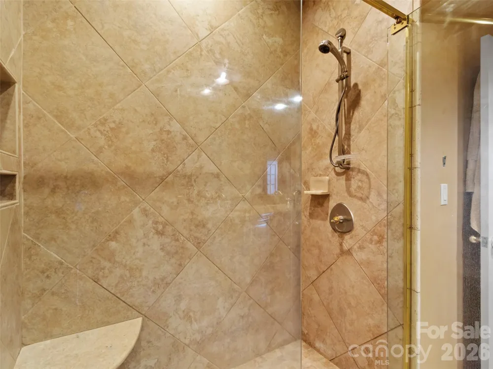 80 Stoney Falls Loop #3/201 Burnsville, NC 28714