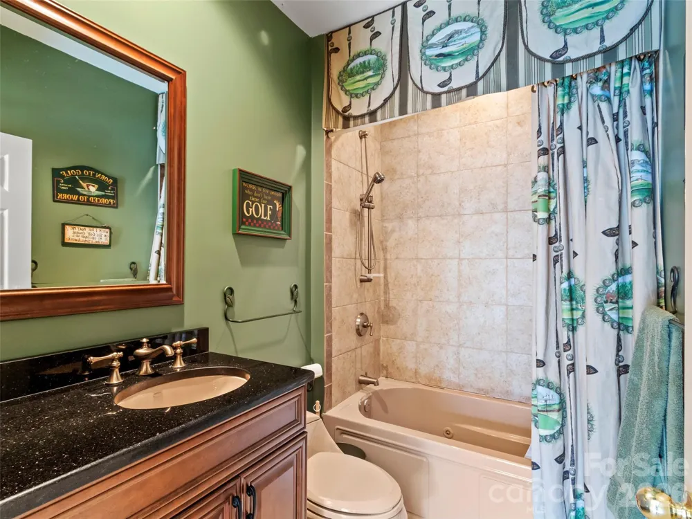 80 Stoney Falls Loop #3/201 Burnsville, NC 28714