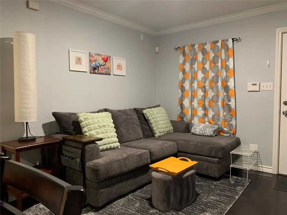 407 E 45th Street #116