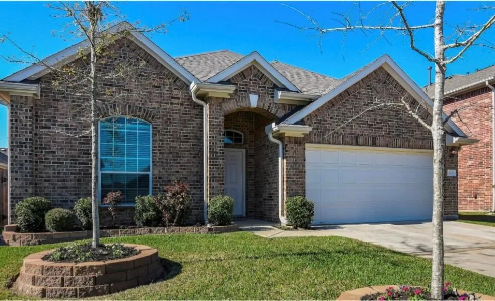 3015 Cimarron Pass Drive