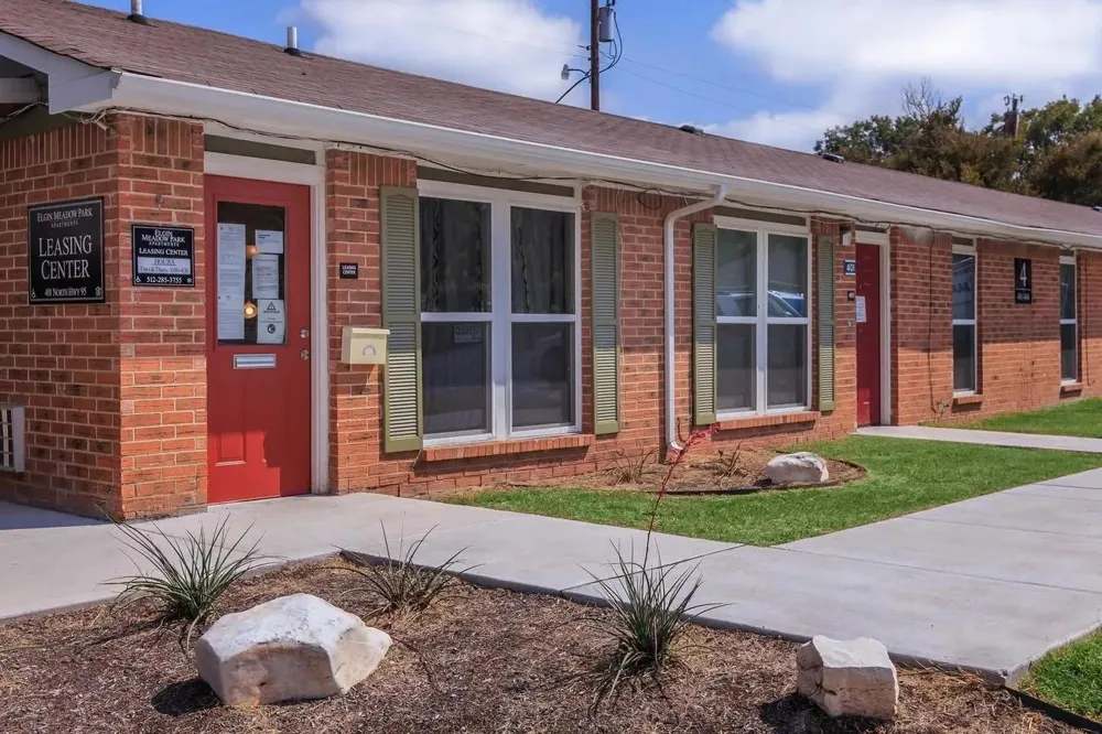 401 Hwy 95 Elgin, TX 78602