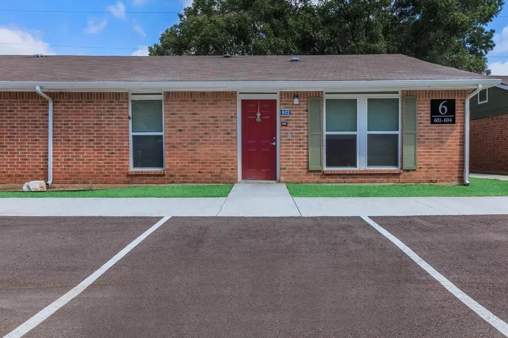 401 Hwy 95 Elgin, TX 78602