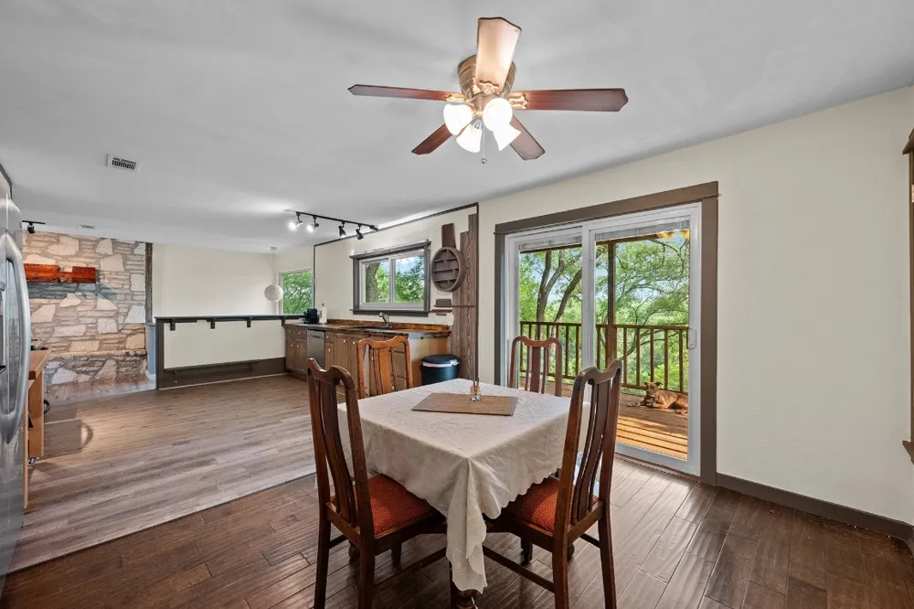 402 Bear Canyon Drive Manchaca, TX 78652