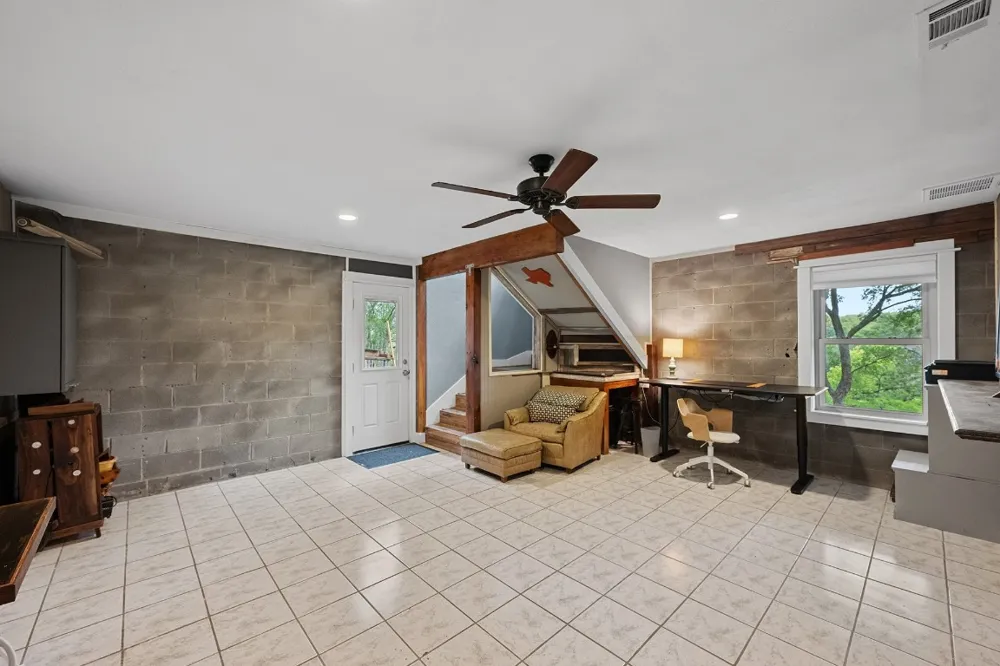 402 Bear Canyon Drive Manchaca, TX 78652