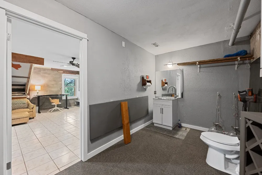 402 Bear Canyon Drive Manchaca, TX 78652