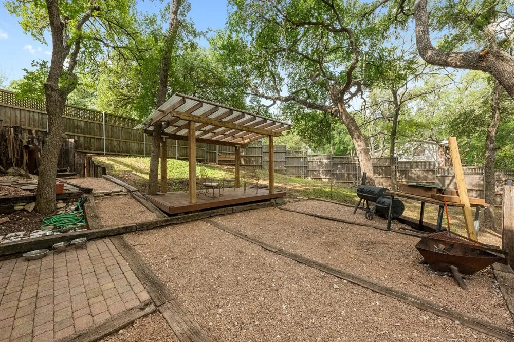 402 Bear Canyon Drive Manchaca, TX 78652