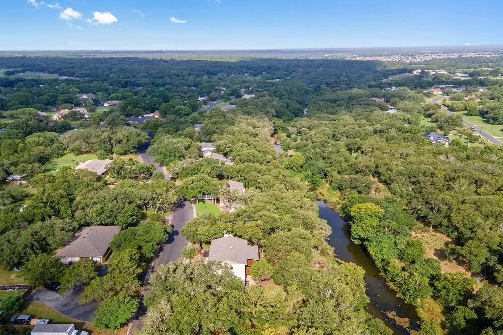 402 Bear Canyon Drive Manchaca, TX 78652