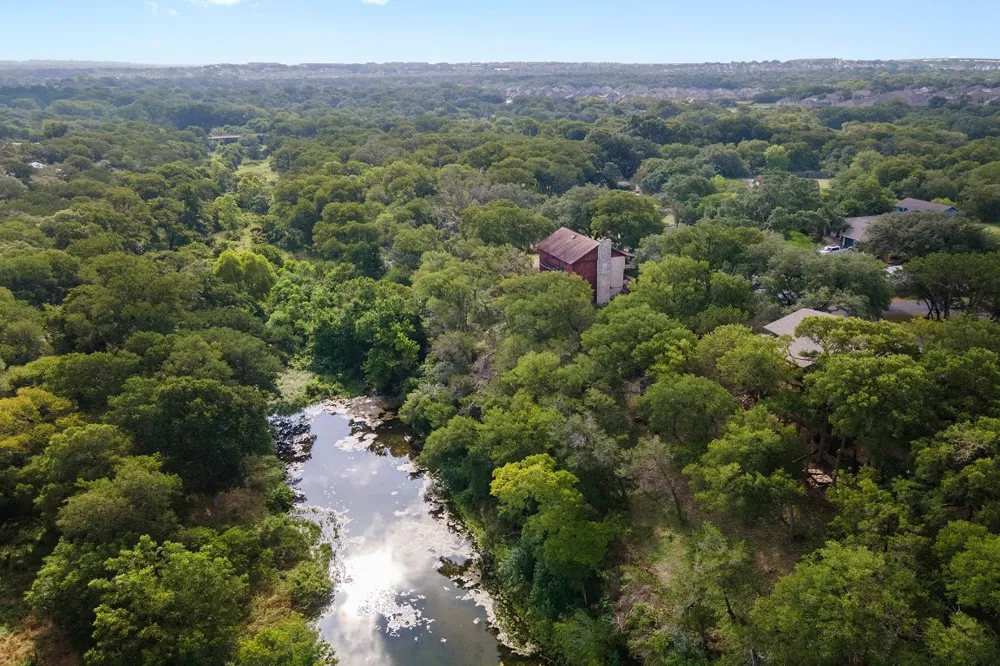 402 Bear Canyon Drive Manchaca, TX 78652