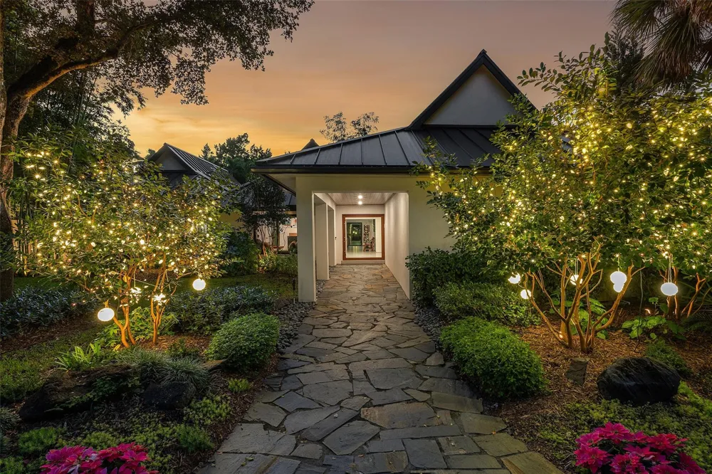 18660 Long Lake Drive