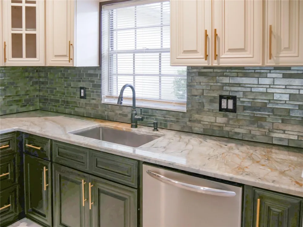 2411 ASPINWALL STREET #2411 Sarasota, FL 34237