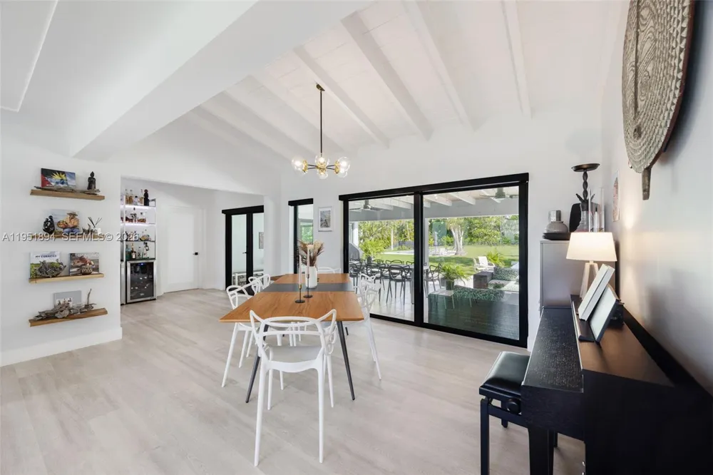 7325 SW 102nd St Pinecrest, FL 33156