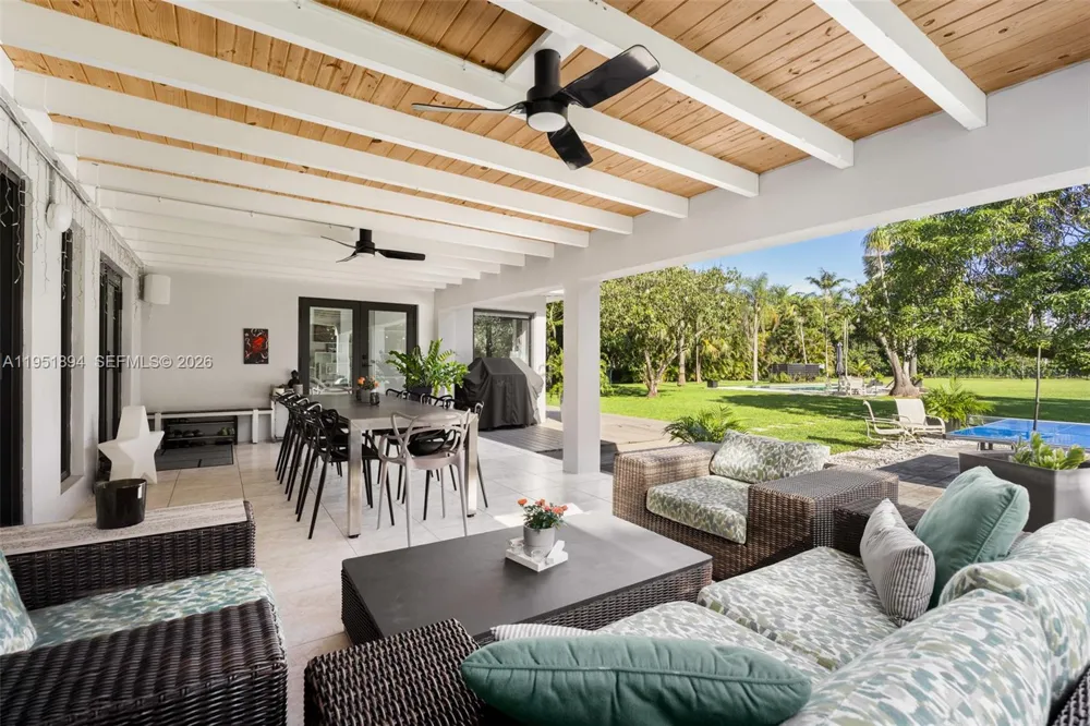 7325 SW 102nd St Pinecrest, FL 33156