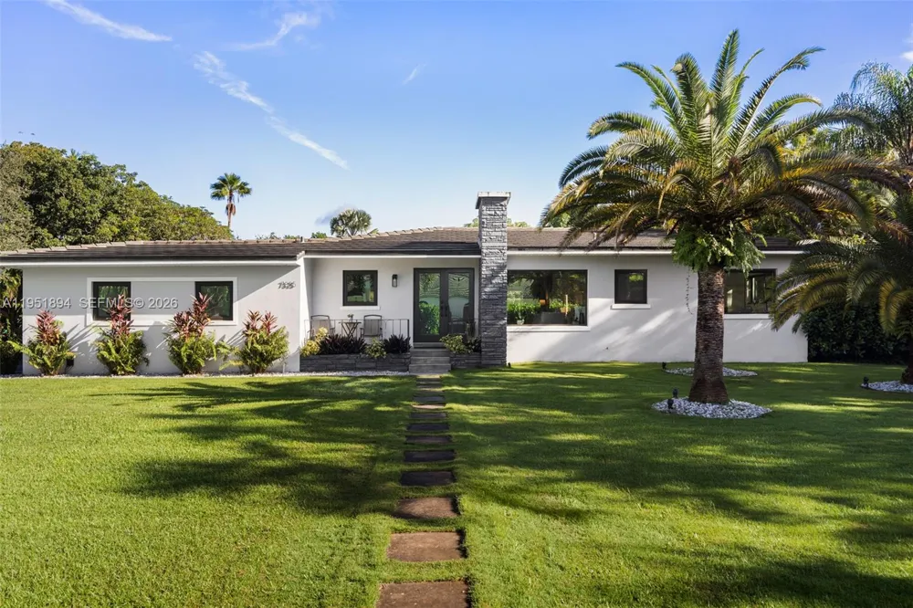 7325 SW 102nd St Pinecrest, FL 33156