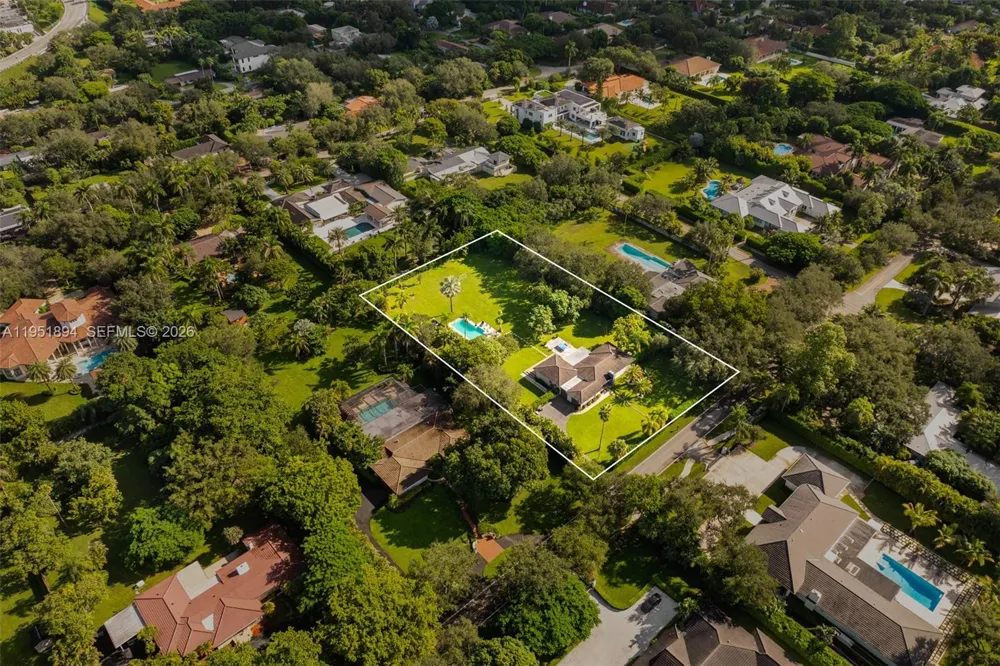 7325 SW 102nd St Pinecrest, FL 33156