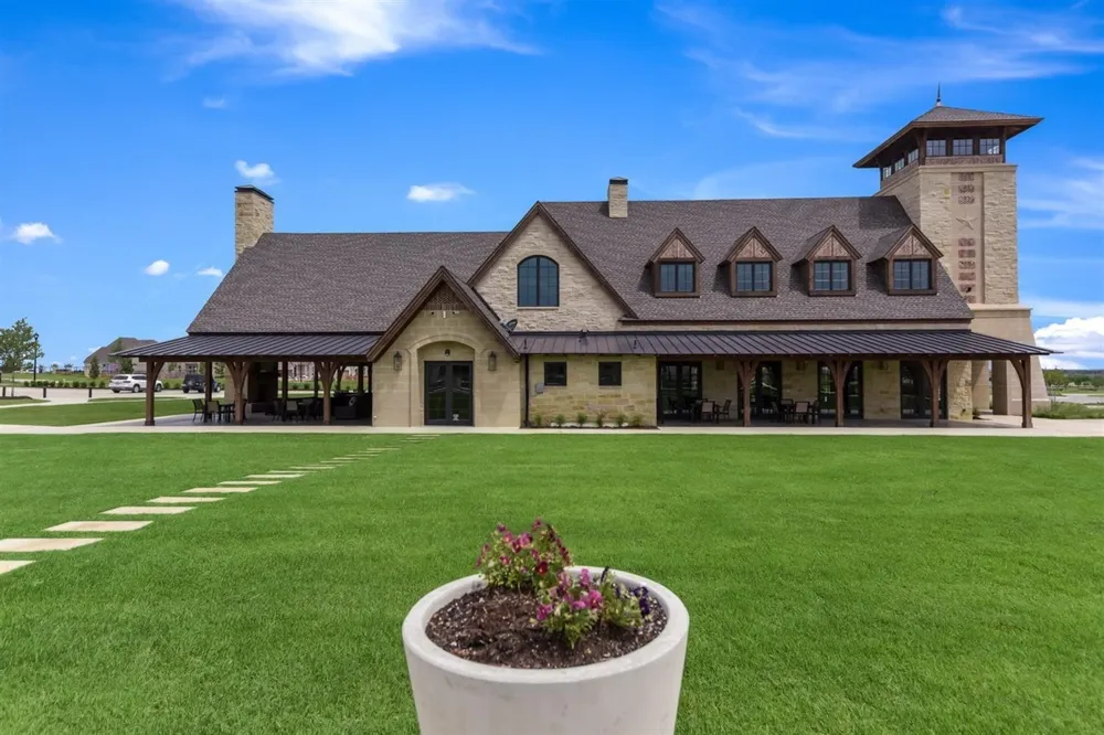 2700 Live Oak Lane Prosper, TX 75078