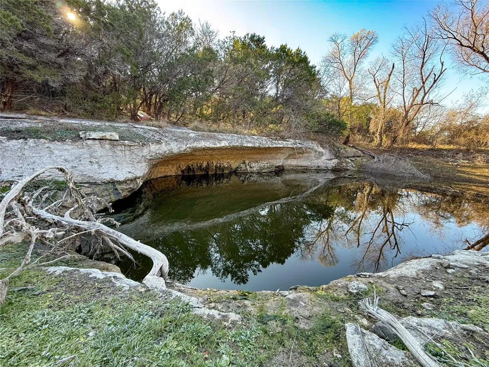 3748 High Prairie Road Valley Mills, TX 76689
