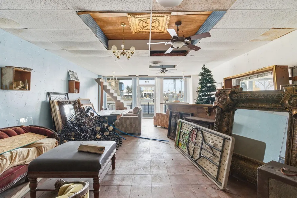 107 S Austin Street Comanche, TX 76442