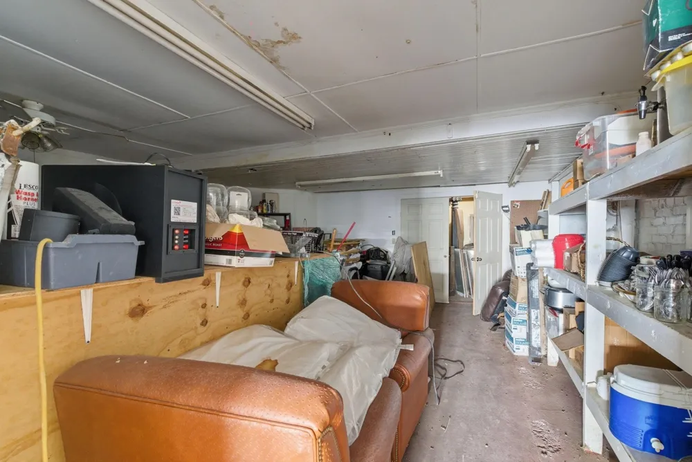 107 S Austin Street Comanche, TX 76442