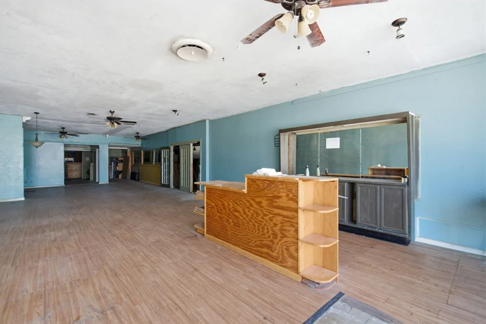107 S Austin Street Comanche, TX 76442