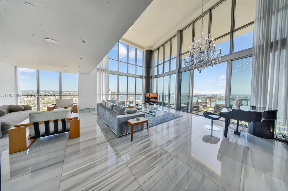 1100 Biscayne Blvd #5306 Miami, FL 33132