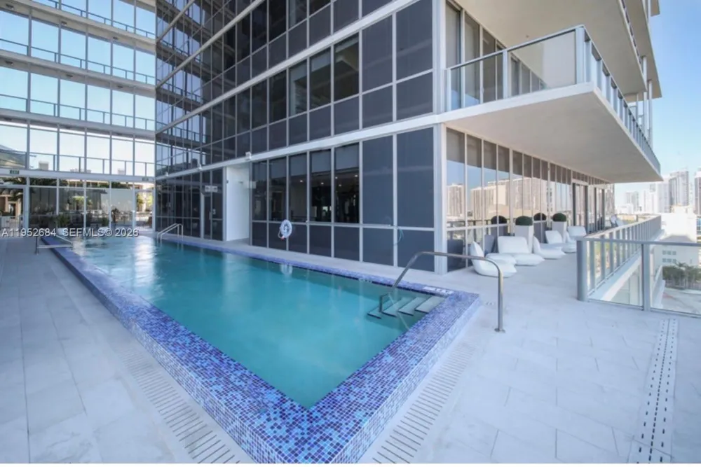 1100 Biscayne Blvd #5306 Miami, FL 33132