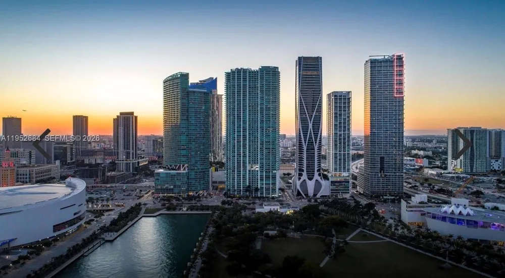 1100 Biscayne Blvd #5306 Miami, FL 33132