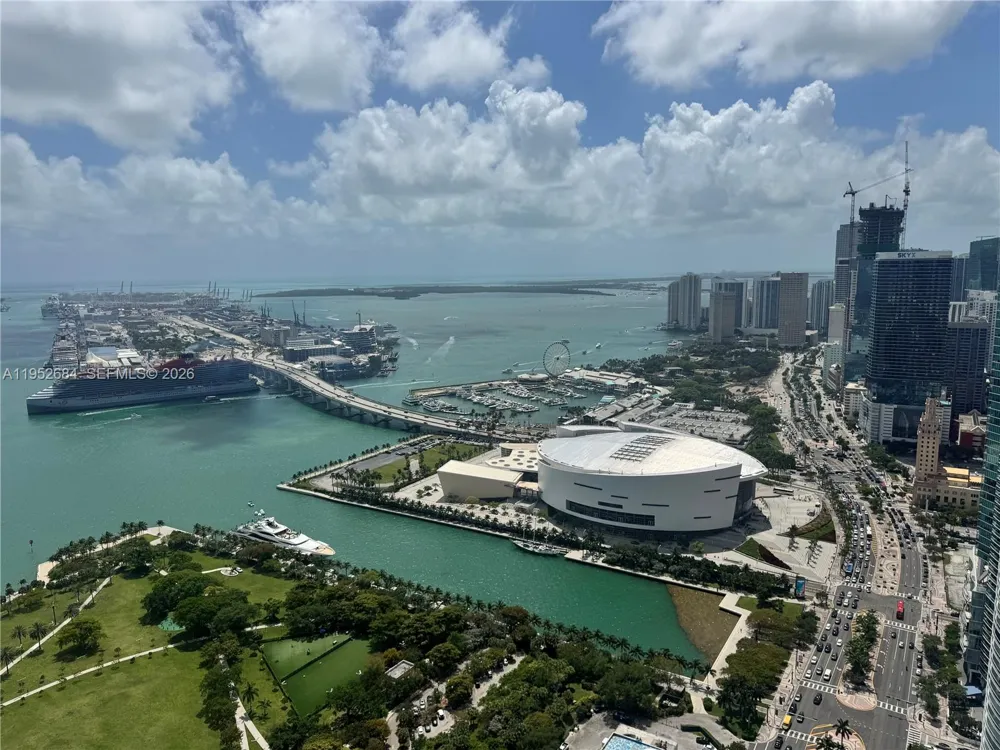 1100 Biscayne Blvd #5306 Miami, FL 33132