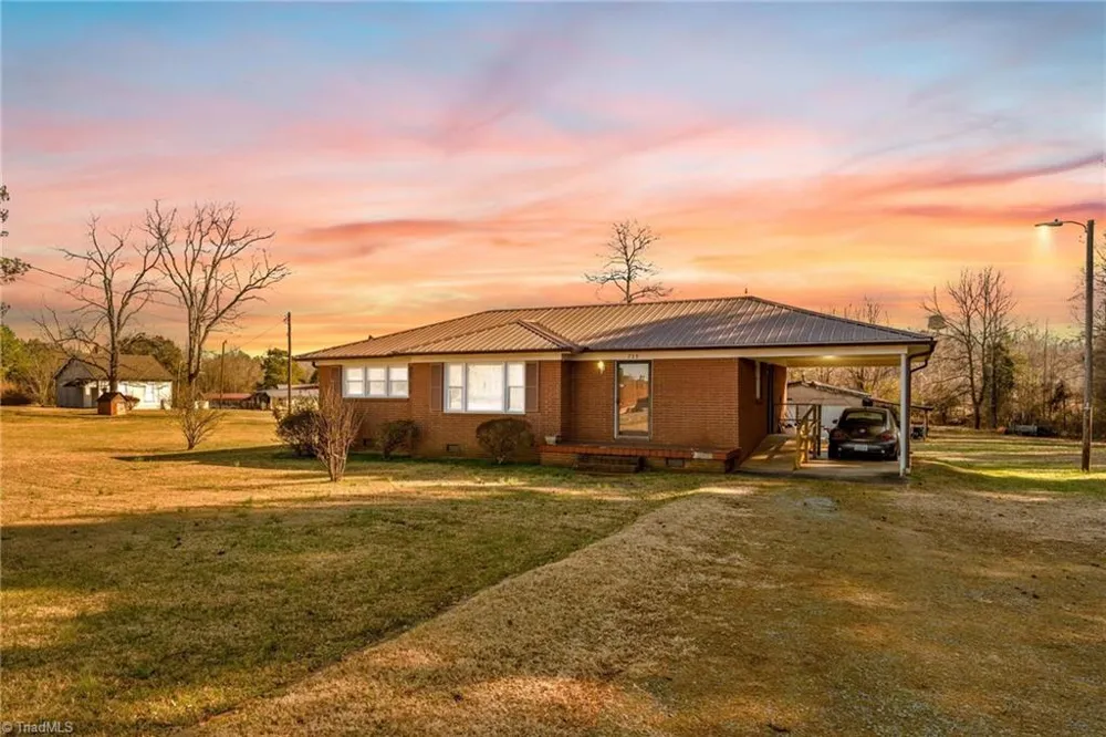 735 Grace Church Road