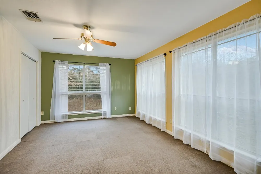 309 Stolle Lane Flatonia, TX 78941