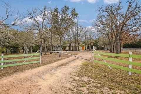 309 Stolle Lane
