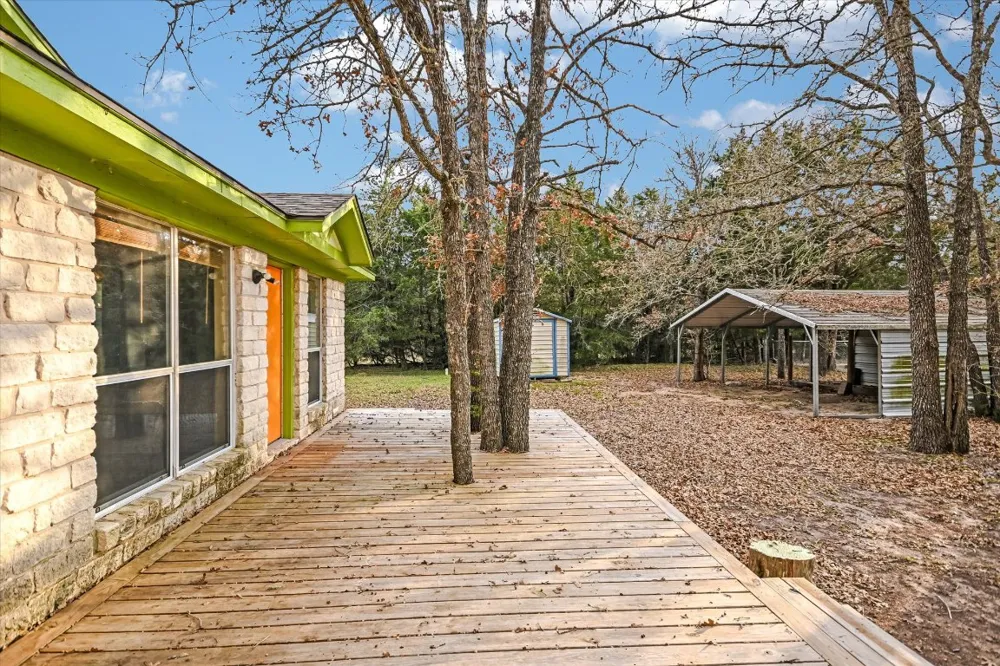 309 Stolle Lane Flatonia, TX 78941