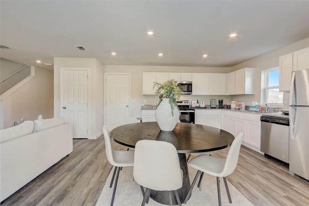 2076 GOLDEN BEAK DRIVE Eagle Lake, FL 33839