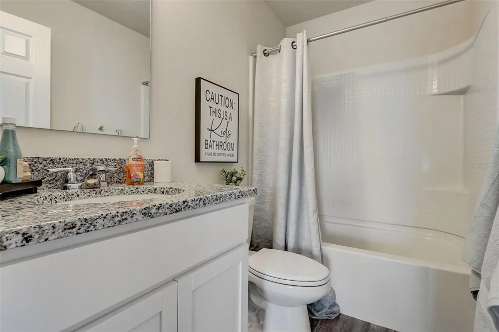 2076 GOLDEN BEAK DRIVE Eagle Lake, FL 33839