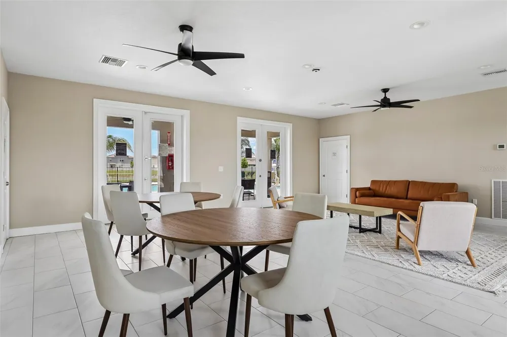 2072 GOLDEN BEAK DRIVE Eagle Lake, FL 33839