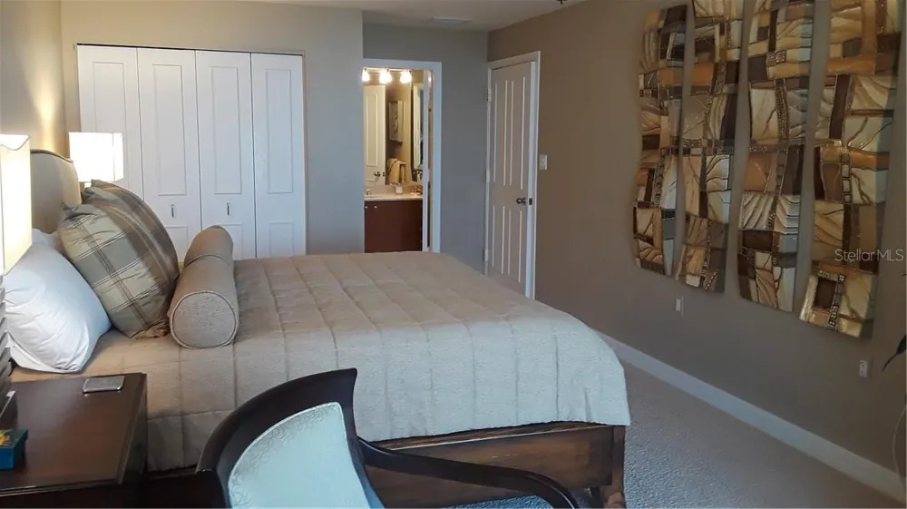 455 LONGBOAT CLUB ROAD #401 Longboat Key, FL 34228