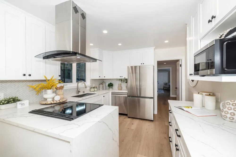 3803 Hamilton Way Redwood City, CA 94062