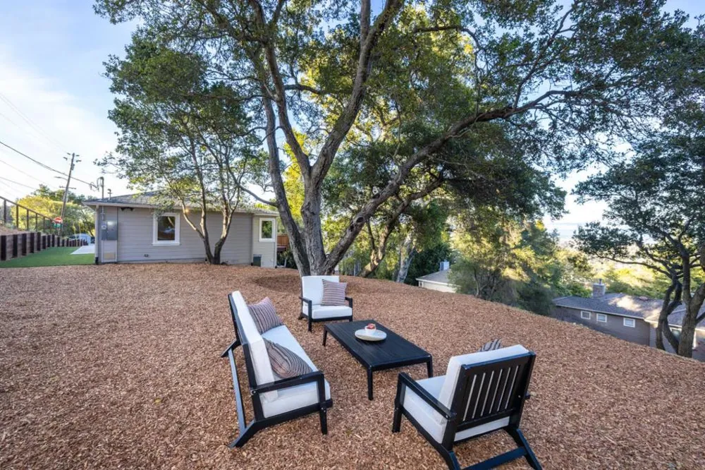 3803 Hamilton Way Redwood City, CA 94062
