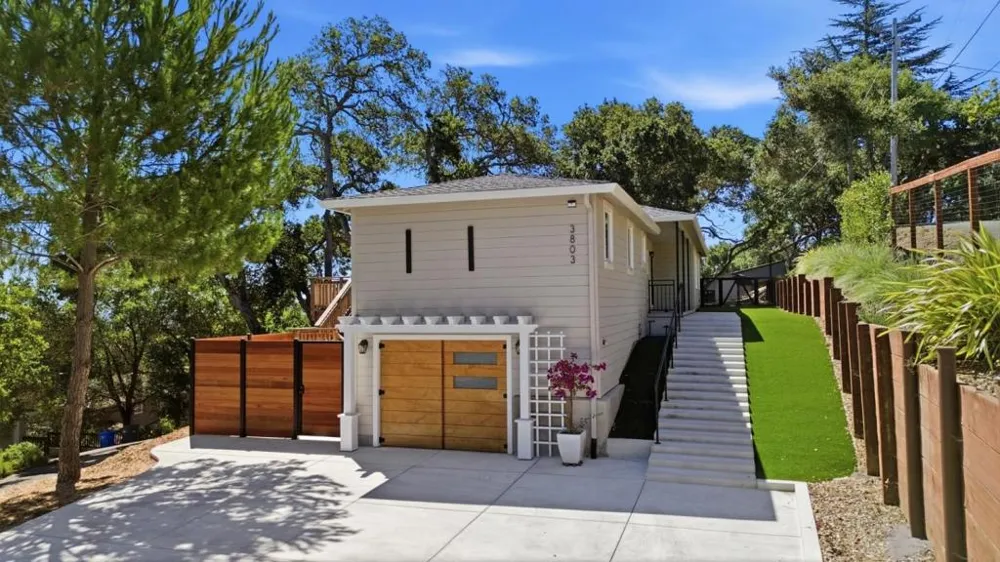 3803 Hamilton Way Redwood City, CA 94062