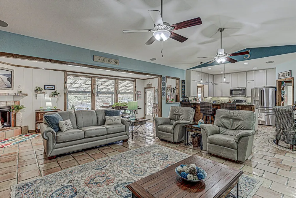1104 Hill Circle West Drive Granite Shoals, TX 78654