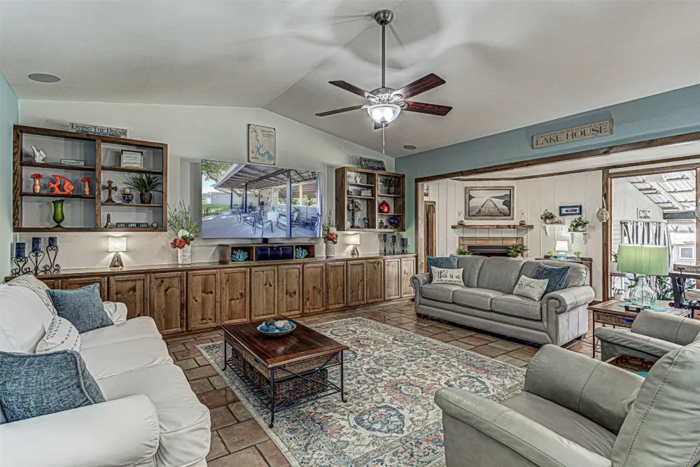 1104 Hill Circle West Drive Granite Shoals, TX 78654