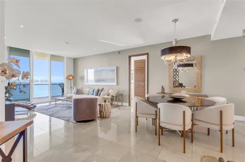 16699 Collins Ave #4202