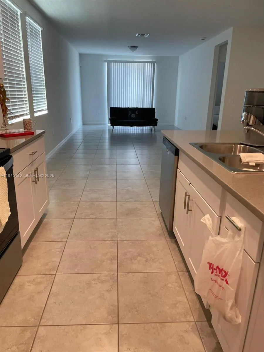 3829 GIORGIO Winter Haven, FL 33884