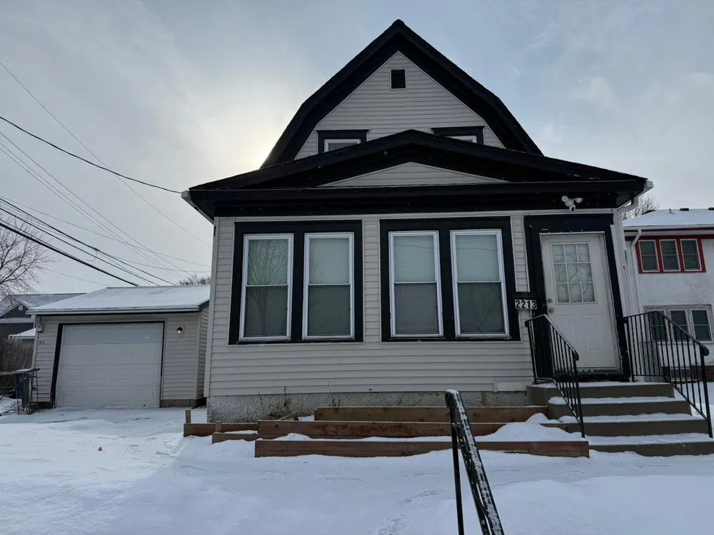 2213 Oak Park Avenue