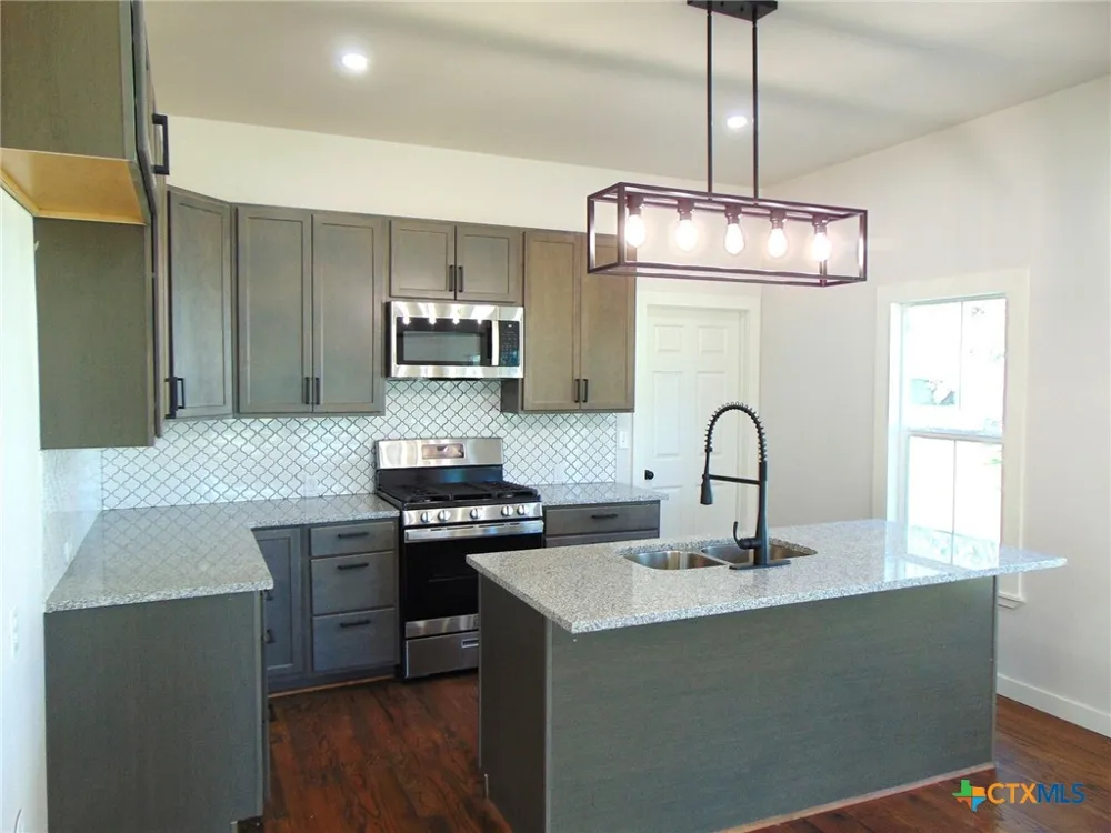 500 S Texana Street Hallettsville, TX 77964