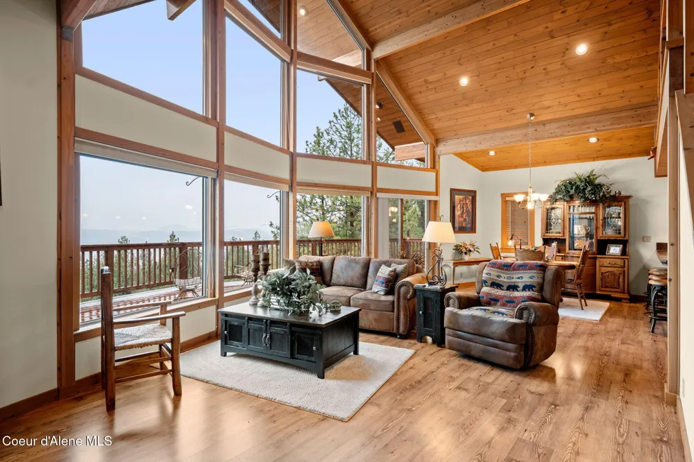 2094 E Driftwood Heights Drive Harrison, ID 83833