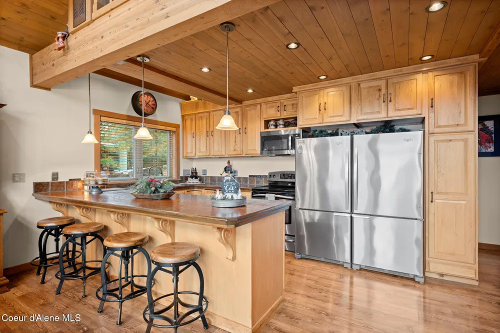 2094 E Driftwood Heights Drive Harrison, ID 83833