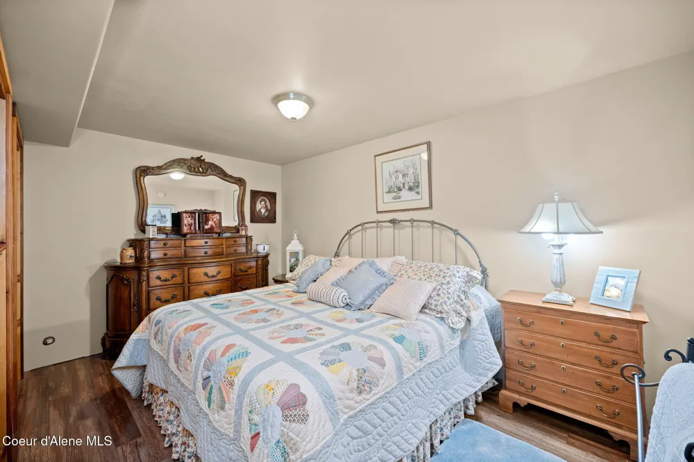 2094 E Driftwood Heights Drive Harrison, ID 83833
