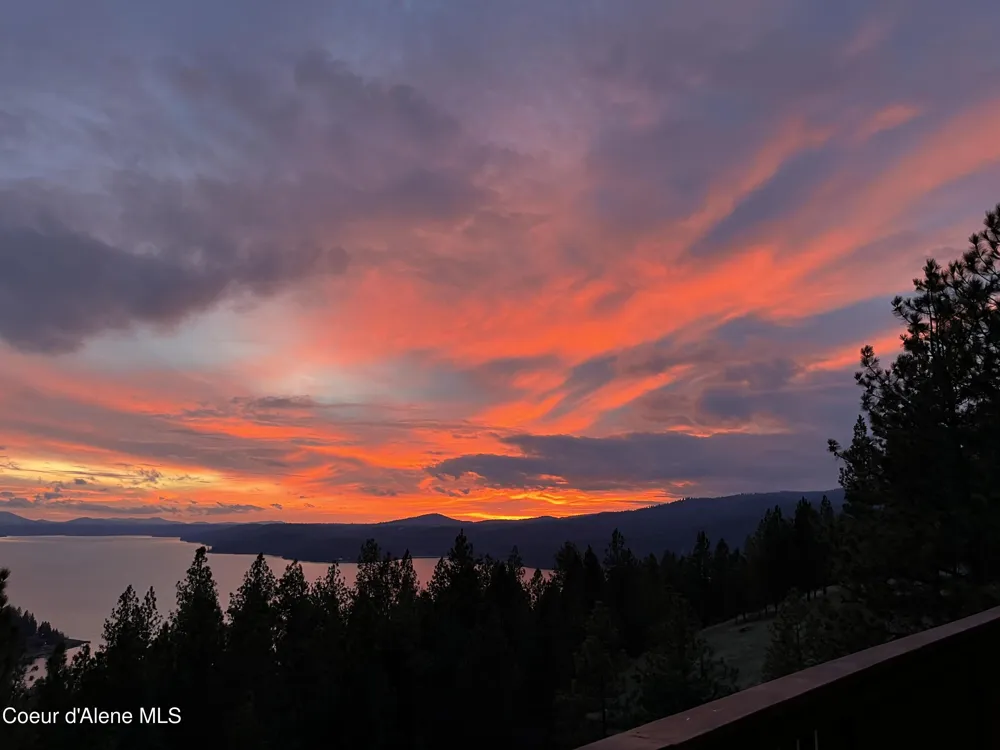 2094 E Driftwood Heights Drive Harrison, ID 83833