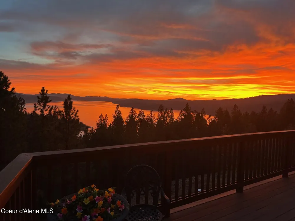 2094 E Driftwood Heights Drive Harrison, ID 83833