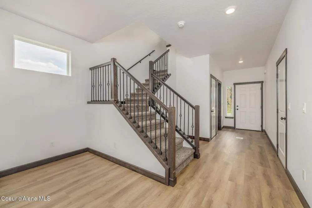 1144 Jersey Street Sandpoint, ID 83864